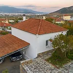 The Courtyard House