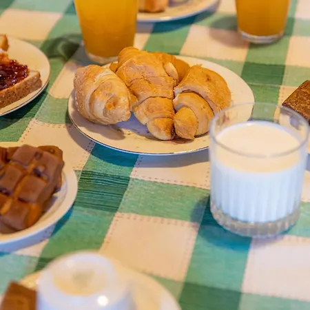 The Courtyard House *